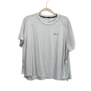 Nike Dri Fit Running Tee women's 1X Gray Short Sleeve Flowy Fit